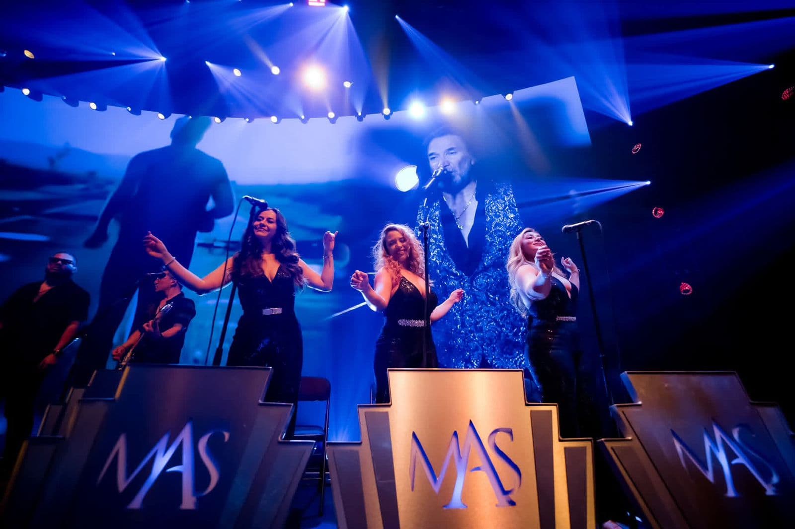 On stage with Marco Antonio Solís